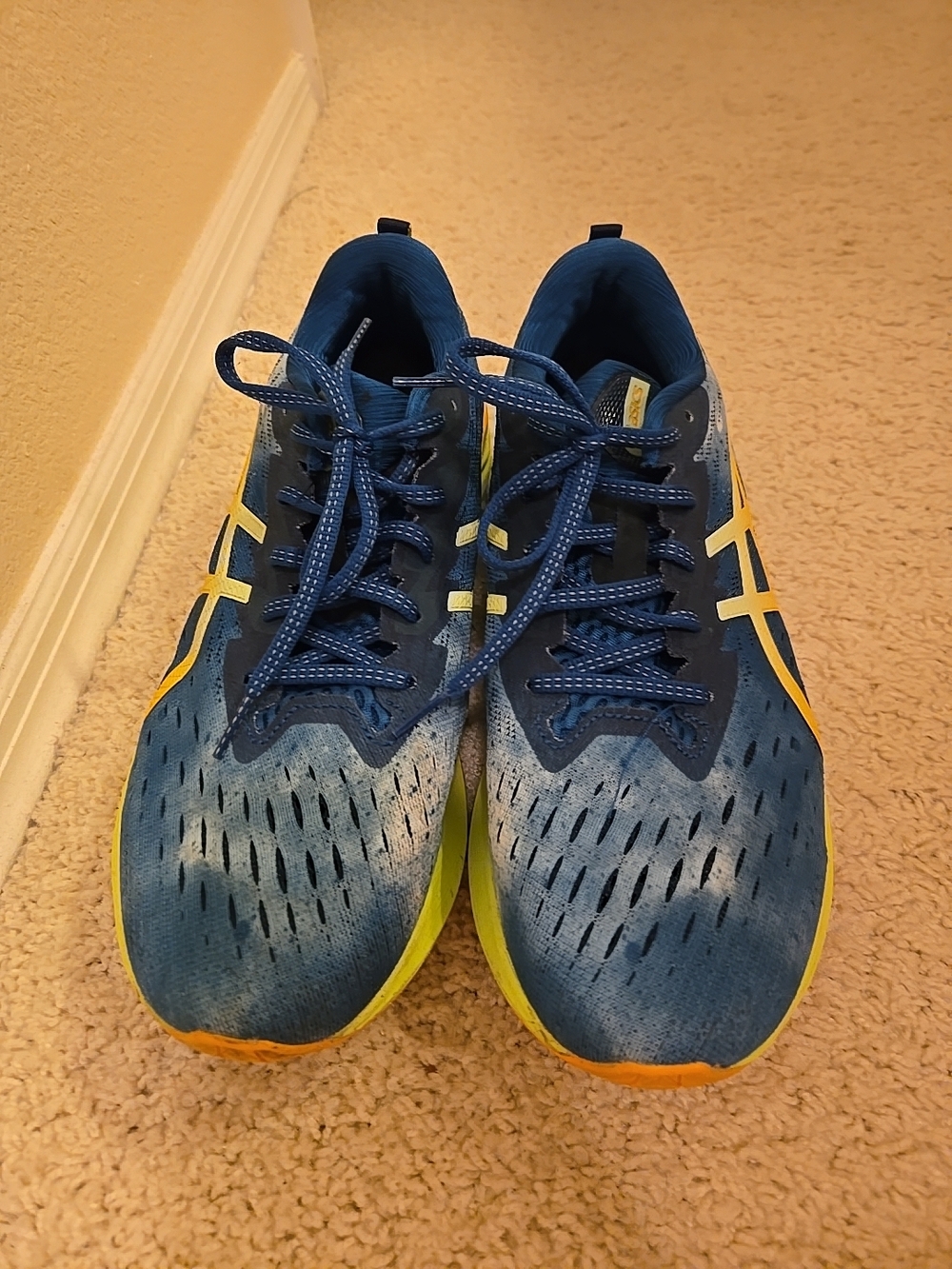 ASICS Novablast 2 Men's Sneaks 10.5 Blue Orange Yellow 1011B445